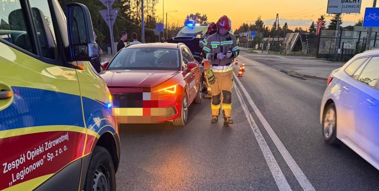 Kolizja na Modlińskiej w Jabłonnie. Fot. KP PSP Legionowo