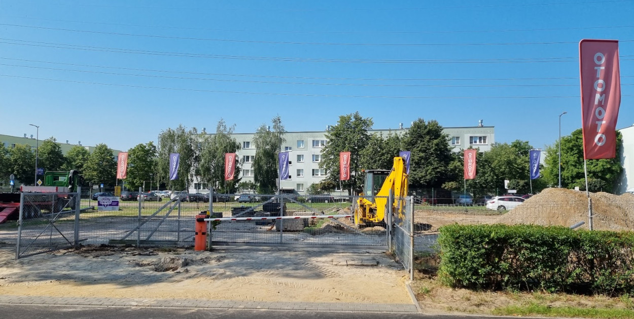 Komis pomiędzy Sobieskiego i Wysockiego w Legionowie przeszedł do historii. Fot. Legio24.pl
