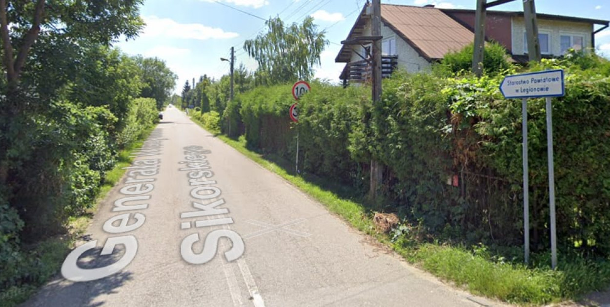 Ul. Sikorskiego w Łajskach. Fot. Google Street View