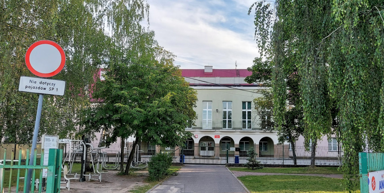 Szkoła Podstawowa nr 1 w Legionowie. Fot. arch. Legio24.pl
