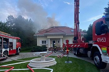 Pożar domu jednorodzinnego  w Trzcianach-2163