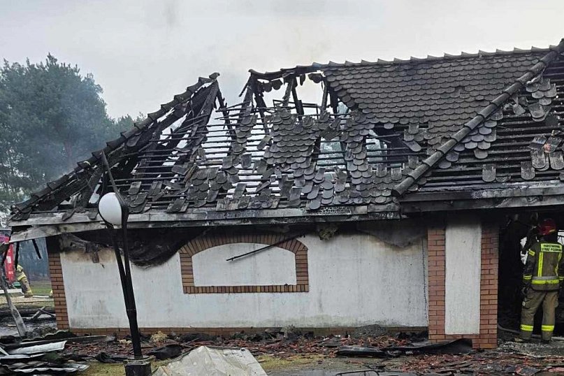 Pożar garażu w Chotomowie. Poważne straty