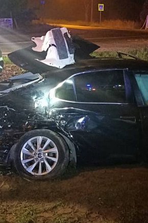 Gmina Serock: Na DK62 toyota wjechała pod tira-2631
