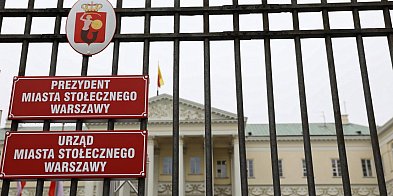 Warszawa: Zakaz wieszania krzyży w urzędzie-128765