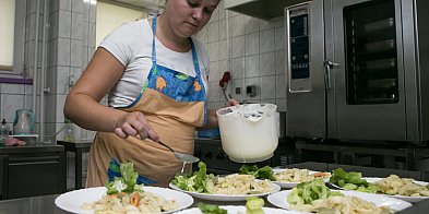 Obiady w szkołach i przedszkolach czeka rewolucja? Sprawą ma zająć się Sejm-130022