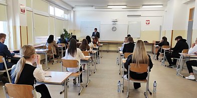 Startują matury 2025. Egzaminy rozpoczną się 5 maja od języka polskiego-137405