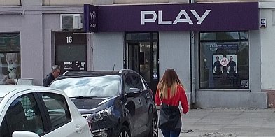 Play na celowniku UOKiK. Chodzi o pieniądze ściągane z kont klientów-138846
