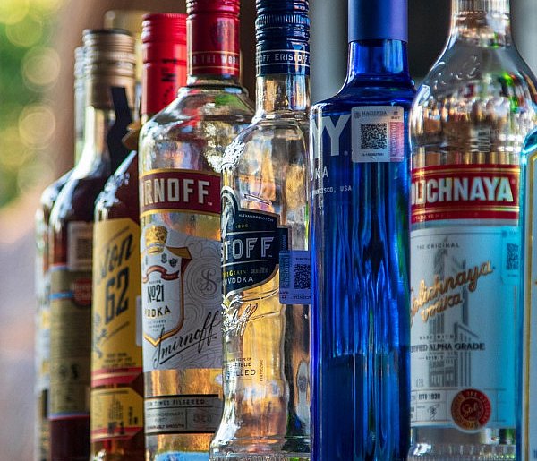 Piwo i wódka znikną ze stacji paliw? Ten pomysł znów jest na stole-138852