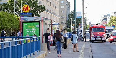 Warszawa: Przywrócono ruch metra na odcinku Cen...-139019