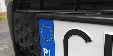 Rejestracja auta przez internet i koniec z przynoszeniem tablic. Rząd...-139103
