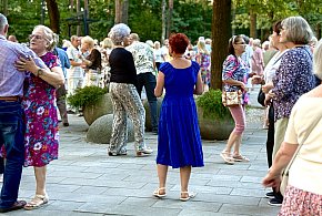 Legionowo: Udany start Potańcówek w Parku Zdrowia [FOTO i WIDEO]-139134