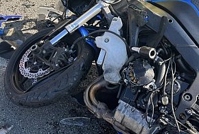 Stanisławów Pierwszy: Zderzenie peugeota z motocyklem na DW632. Jedna os...-139571