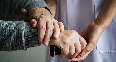 Ponad 2 tys. zł miesięcznie. Seniorzy i ich rodziny czekali na to latami-140048