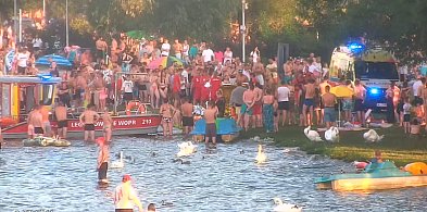 Nieporęt: Plażowicze uratowali tonącego 18-latka-140136