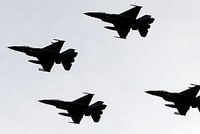 Tragedia przed AirSHOW w Radomiu – rozbił się F-16, pilot nie przeżył-140478