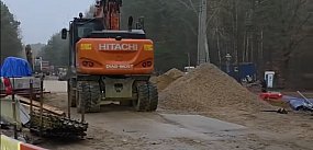 Znów opóźnienie! Ruch wahadłowy na DW632 w Komo...