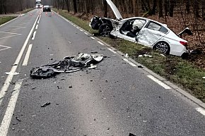 Jedna osoba trafiła do szpitala po wypadku na DW632-2731