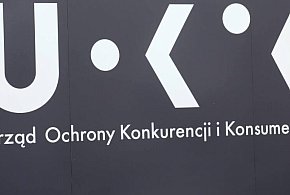 Uciążliwe telefony i pułapki w umowach. UOKiK sprawdza firmy fotowoltaiczne-141860