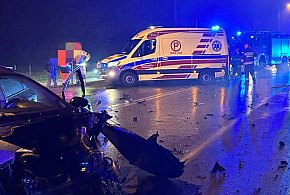 Nieporęt: Zderzenie dwóch osobówek na DW631-142325