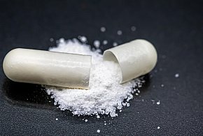 Salmonella w popularnym suplemencie. „Nie należy spożywać”-142587