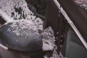 Pierwszy śnieg, pierwsze mandaty? Kierowcy mogą zapłacić nawet 3000 zł-142658