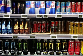 Popularne napoje pójdą ostro w górę. Rząd szykuje podwyżkę VAT-143029