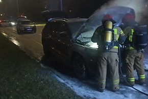 Rajszew: Pożar samochodu na DW630. Na miejscu dwa zastępy straży pożarnej-143385