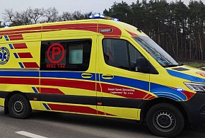 Jabłonna: Kierujący audi stracił panowanie nad pojazdem-143611