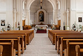 Miliony na Kościół w 2026 roku. Państwo co roku dokłada do duchownych-143718