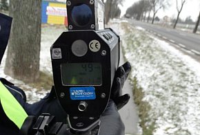 Pirat drogowy pędził przez przez Wierzbicę. Trafił za kraty na półtora roku-144004