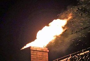 Legionowo: Pożar sadzy w domu przy Baczyńskiego