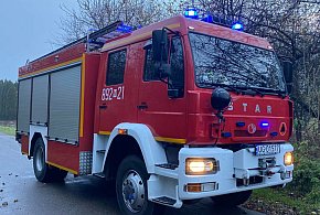 Zegrze Południowe: Duże zadymienie w pustostanie przy Warszawskiej