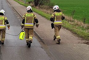Skierdy: Przez godzinę usuwali śliską plamę z ul. Kowalika