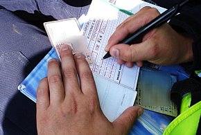 Dębe: Zderzenie trzech osobówek na DW632