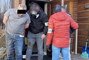 Laboratorium narkotyków zlikwidowane. Odbiorcami pseudokibice z Nowego Dworu...