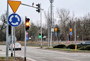 Jabłonna: Kolejna stłuczka na rondzie z kamerami red light