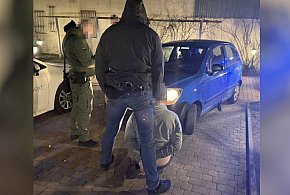 Legionowo: Policyjni „poszukiwacze” namierzyli skazanego za gwałt na dziecku