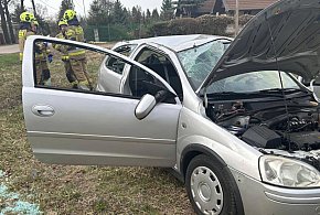 Wyprzedzał i dachował. Kolizja w Stanisławowie Pierwszym