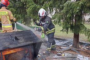 Jabłonna: Przedświąteczne wędzenie wędlin zakończyło się pożarem