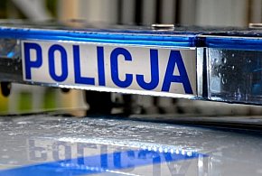 Poddębie: Wjechał skodą w maserati. Podwójna kara dla 24-latka