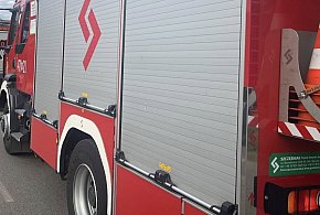 Legionowo: Pożar kontenerów na śmieci. Ogień zagrażał budynkowi