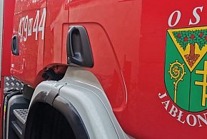 Rajszew: Nissan stanął w ogniu