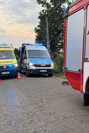 Legionowo: Rowerzystka potrącona przez samochód-2696