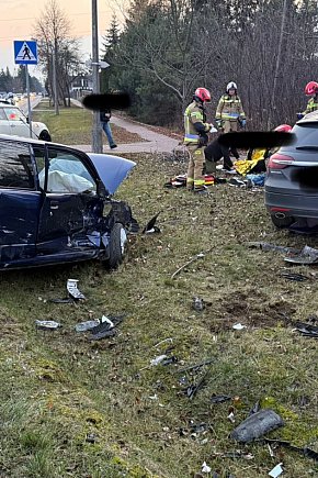 Dwie osoby poszkodowane po zderzeniu w Łajskach-2722