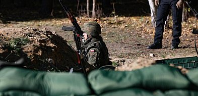 Obowiązkowa służba wojskowa? Ponad połowa badanych mówi „tak”-143051