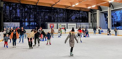 Ferie w Legionowie. Od poniedziałku dla uczniów darmowe wejścia na lodowisko-144166