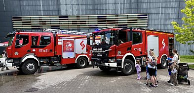 Legionowo: Przed Areną mieszkańcy spotkali się ze służbami
