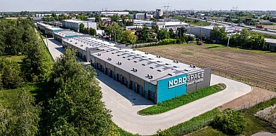 Rosnący popyt na magazyny self storage - Czemu stają się tak popularne?