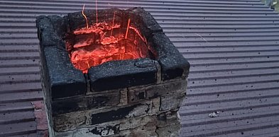 Kania Nowa: Pożar sadzy w domu przy Aroniowej