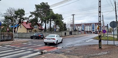 Wydłużające się prace na DK61 mogą opóźnić budowę ronda koło stacji na Piaskach